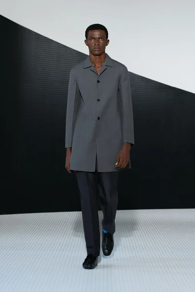 Look 14